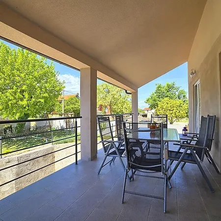 Stylish & Luxury With Pool, Biliard, Extra Pool Heating Available - Wiibuk * Πούλα