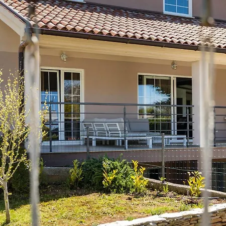 Βίλα Stylish & Luxury With Pool, Biliard, Extra Pool Heating Available - Wiibuk