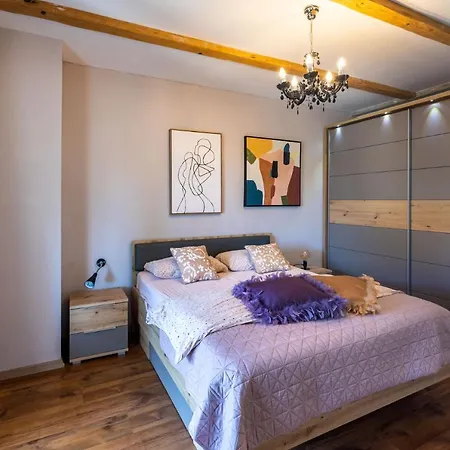 Βίλα Stylish & Luxury With Pool, Biliard, Extra Pool Heating Available - Wiibuk Πούλα