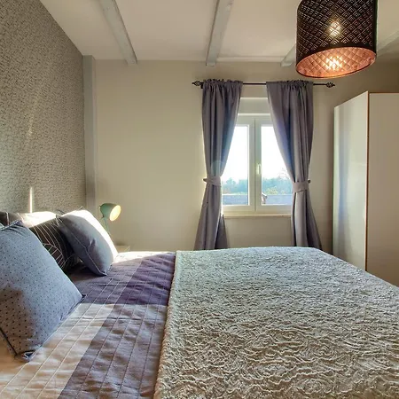 Stylish & Luxury Villa With Pool, Biliard, Extra Pool Heating Available - Wiibuk