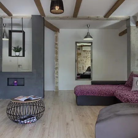 Βίλα Stylish & Luxury With Pool, Biliard, Extra Pool Heating Available - Wiibuk Πούλα