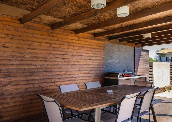 Vila Stylish & Luxury With Pool, Biliard, Extra Pool Heating Available - Wiibuk *