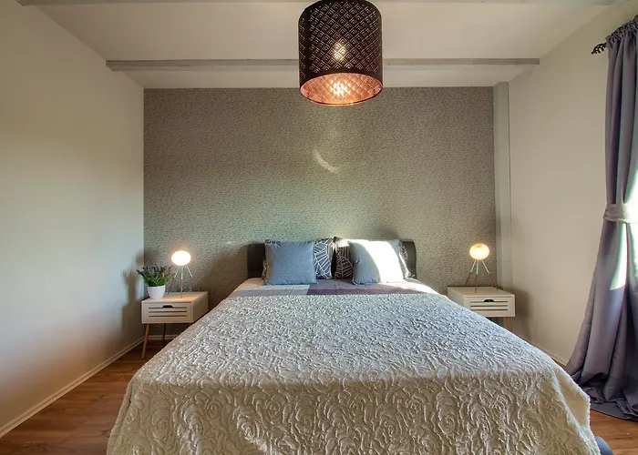 Stylish & Luxury With Pool, Biliard, Extra Pool Heating Available - Wiibuk Vila