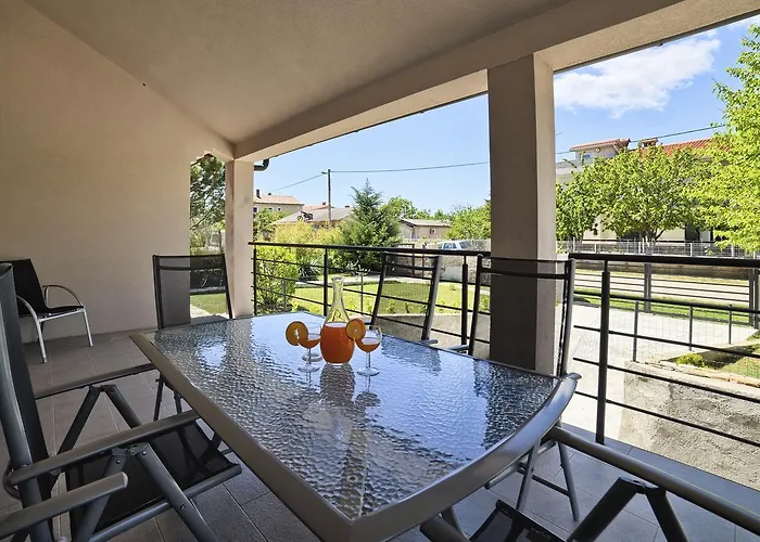 Vila Stylish & Luxury With Pool, Biliard, Extra Pool Heating Available - Wiibuk