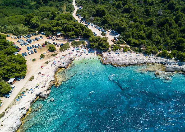 Villa Stylish & Luxury With Pool, Biliard, Extra Pool Heating Available - Wiibuk Pola