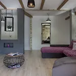 Βίλα Stylish & Luxury With Pool, Biliard, Extra Pool Heating Available - Wiibuk Πούλα