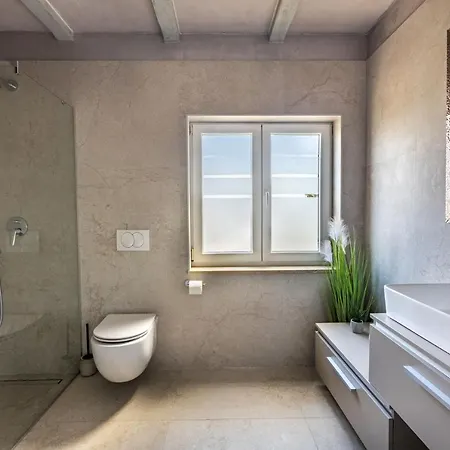Stylish & Luxury With Pool, Biliard, Extra Pool Heating Available - Wiibuk 普拉