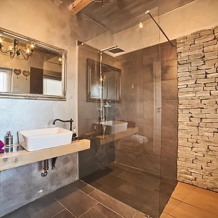 Stylish & Luxury With Pool, Biliard, Extra Pool Heating Available - Wiibuk 别墅
