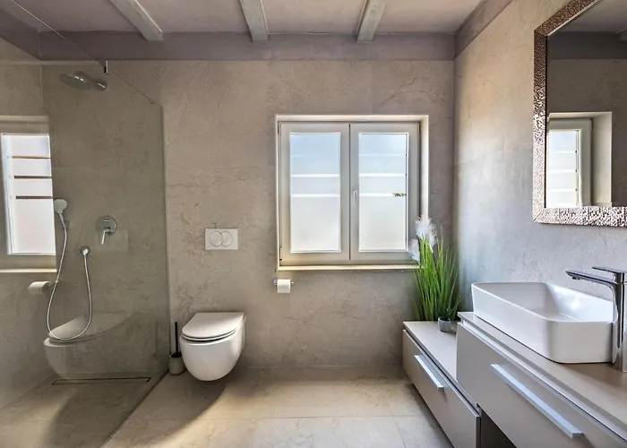Stylish & Luxury With Pool, Biliard, Extra Pool Heating Available - Wiibuk 풀라